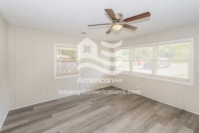 Building Photo - 1676 Hurley Cir