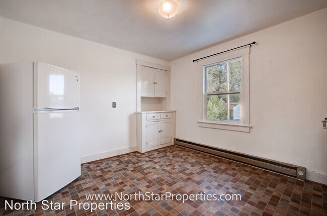 Foto del edificio - 1 br, 1 bath House - 1324 SW Evergreen