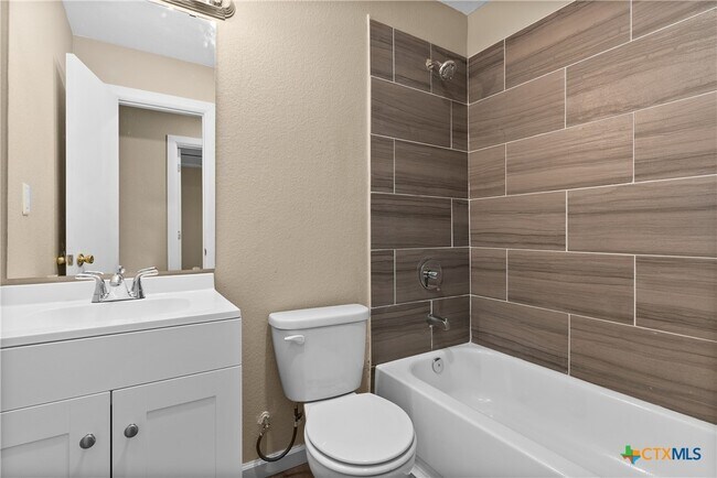 Foto del edificio - 706 N 16th St