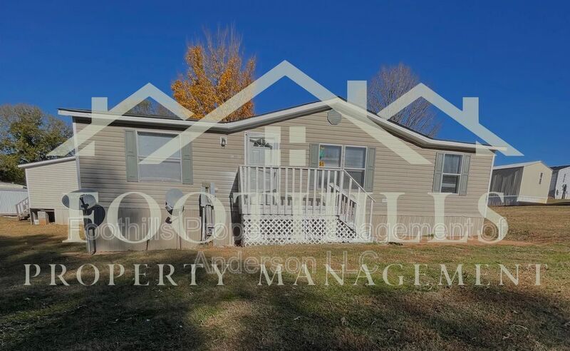 Primary Photo - 91 Lemans Dr