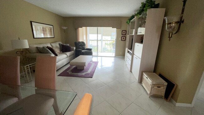 Foto del edificio - 6936 Huntington Ln