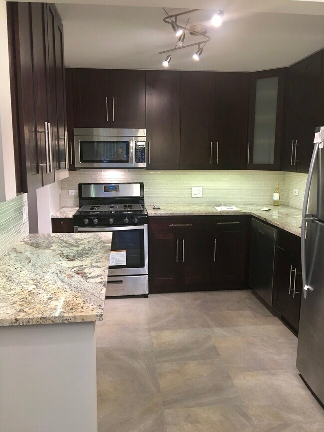 Building Photo - 375 Newgate Ct
