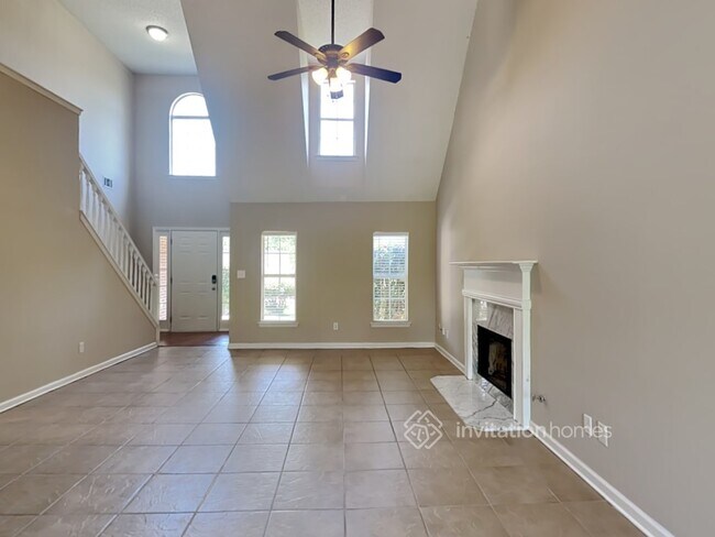 Building Photo - 239 Kings Cove