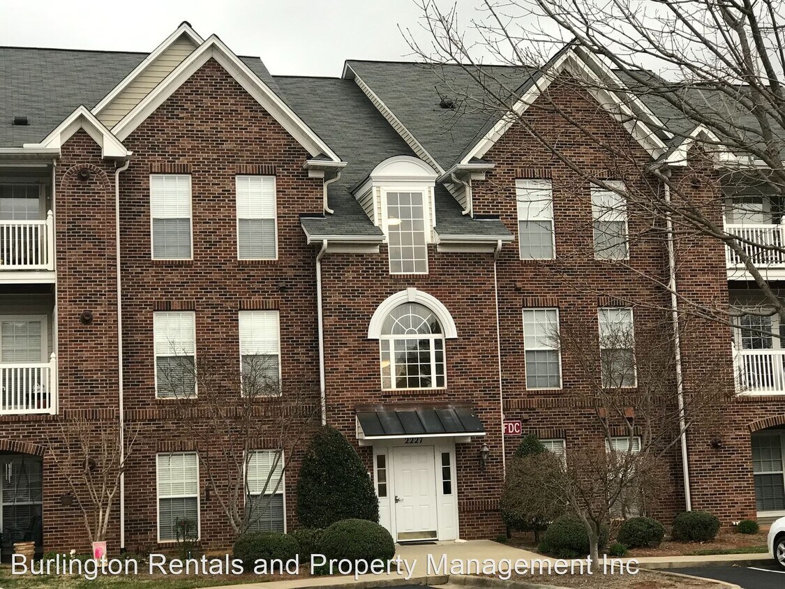 Foto principal - 2227 Delaney Dr