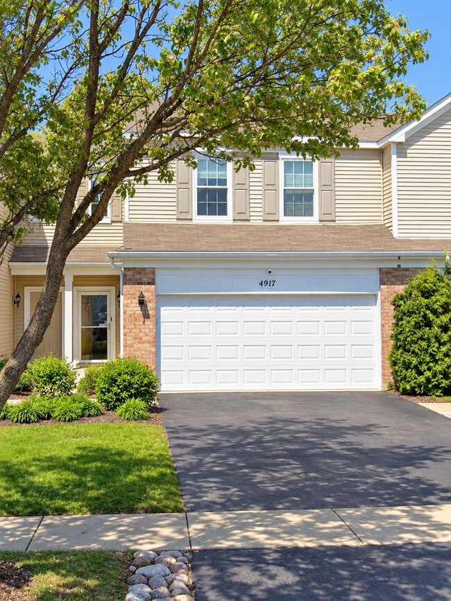 Building Photo - 4917 Montauk Dr
