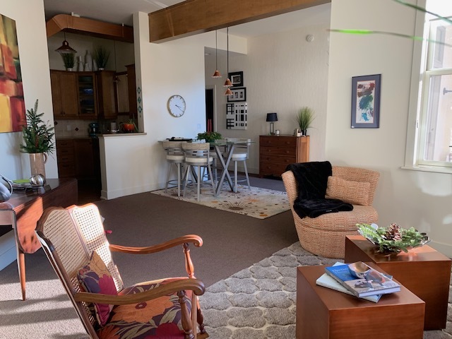 Dining area - 29 E 6th St