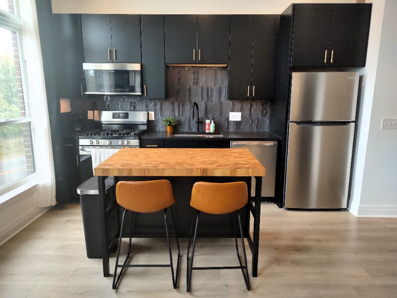 Foto principal - 6633 Dale Dr