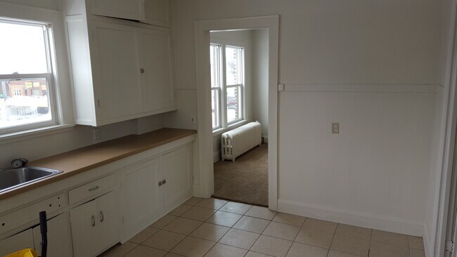 Building Photo - 2315 52nd St