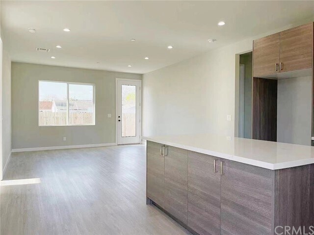 Building Photo - 1759 S Cabana Ave