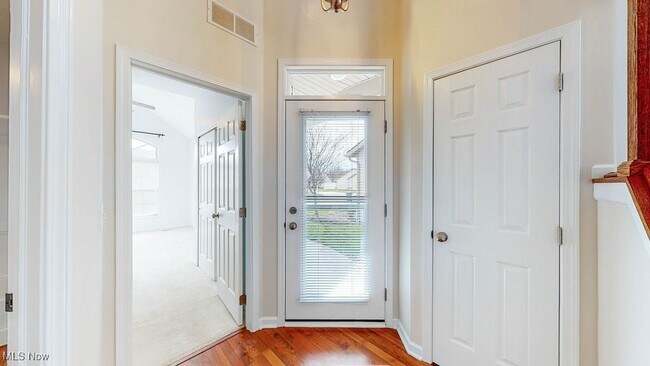 Foto del edificio - 4586 Creekside Dr