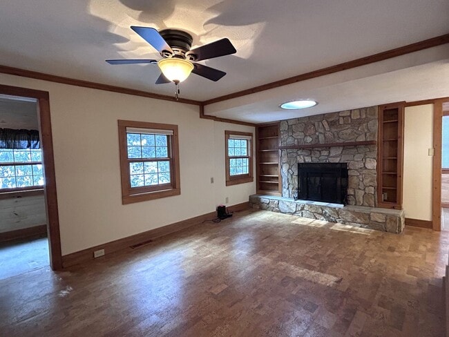 Photo - Creekside Cottage Living with Bonus Studio Space House