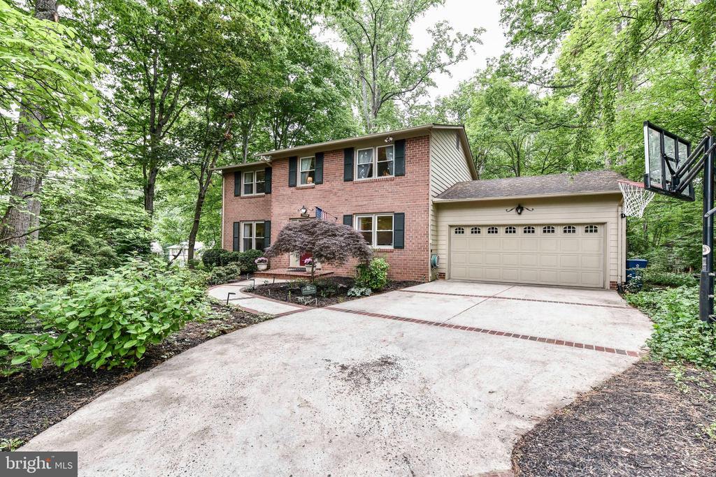 Primary Photo - 10428 Collingham Dr