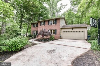 Building Photo - 10428 Collingham Dr