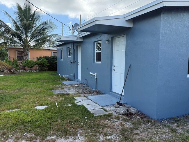 Foto del edificio - 10425 SW 152nd St