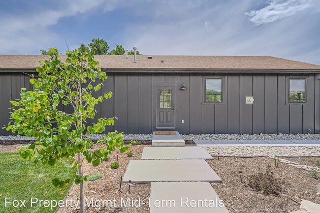 Building Photo - 3 br, 2 bath House - 8183 3rd Ave