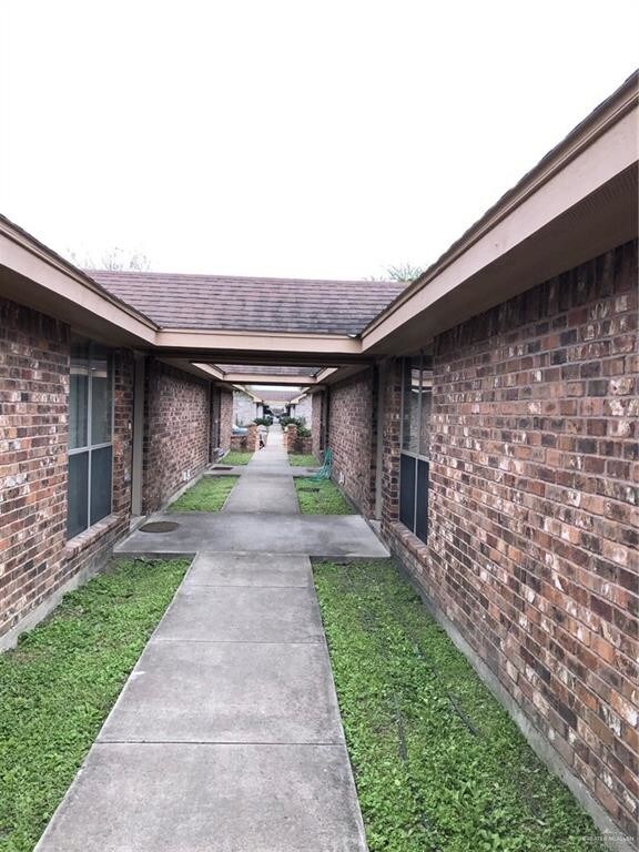 Building Photo - 623 DFW Dr