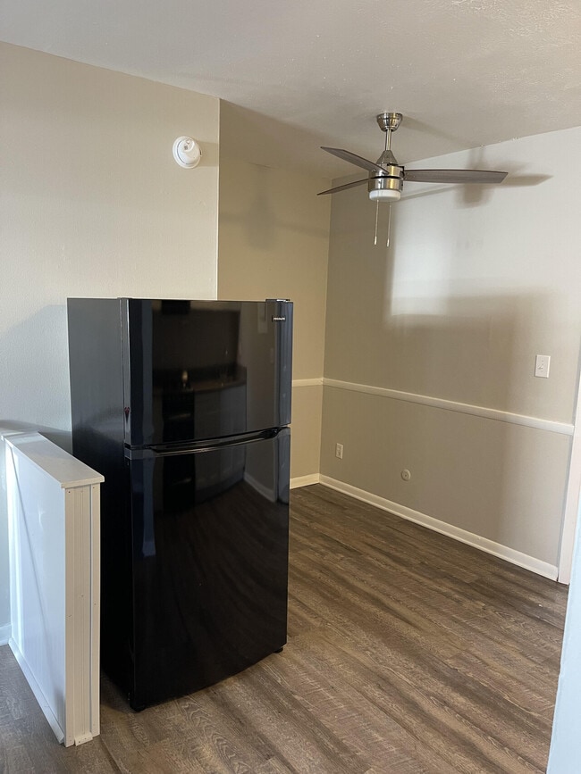 Building Photo - Unit 1