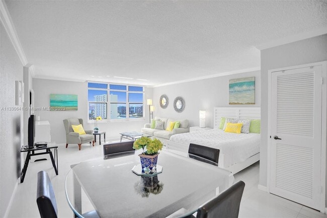 Building Photo - 2501 S Ocean Dr