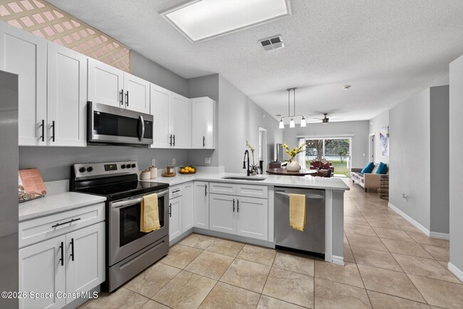 Building Photo - 1850 Emerald Green Cir