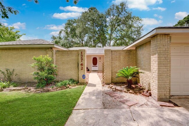 Building Photo - 17742 Fife Ln