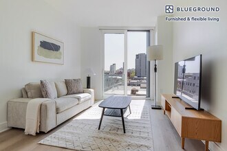 Building Photo - 240 3rd Ave