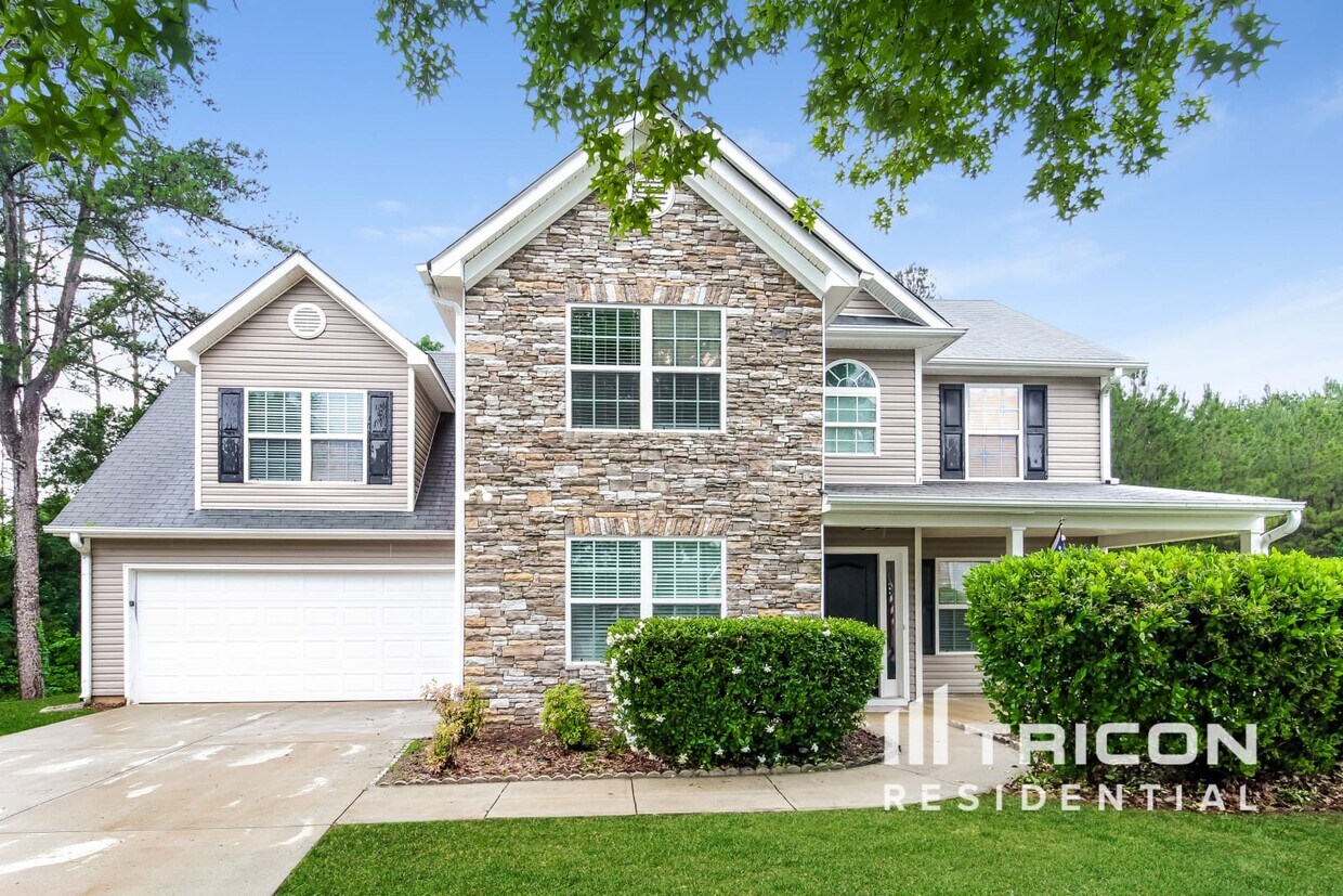 Foto principal - 3653 White Pine Rd