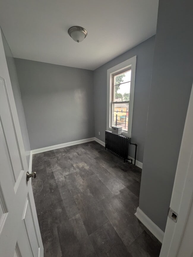 Photo - 113 Oliver Ave (Yonkers, NY) Apartment