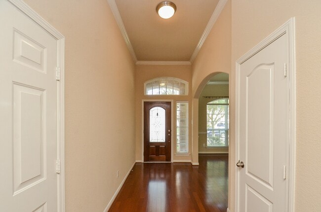 Foto del edificio - 6022 Preserve Ln
