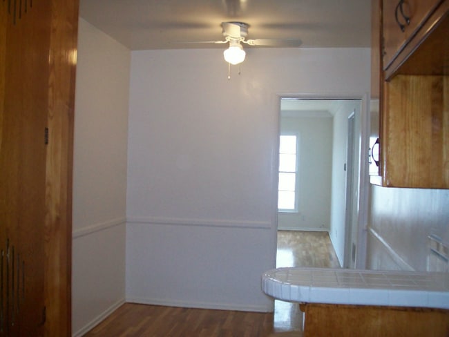 Building Photo - 1466 S Sherbourne Dr