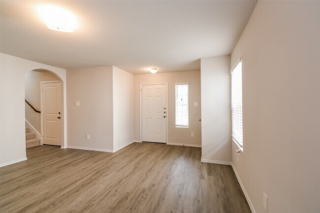 Foto del edificio - 4906 Sessile Trl