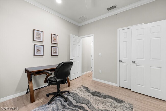 Foto del edificio - 7245 Wilton Dr N