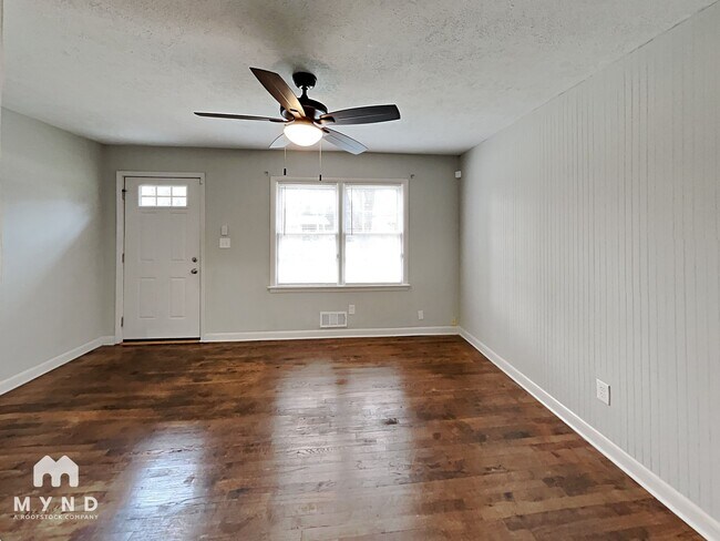 Building Photo - 7614 Connell Dr