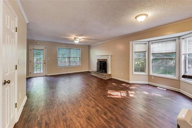 Building Photo - 5196 Laurel Bridge Ct SE
