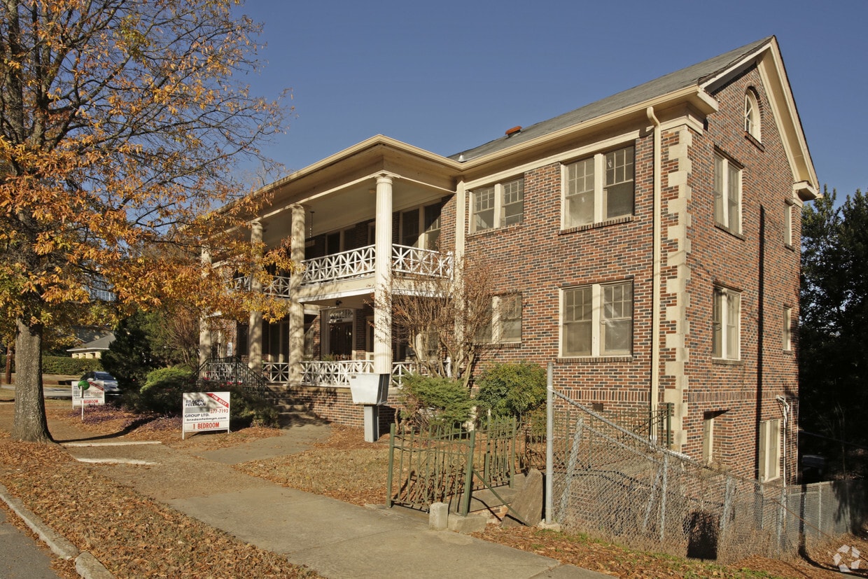 Primary Photo - 449 E. Ponce