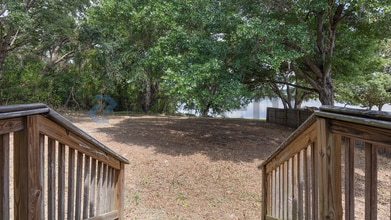Building Photo - Unit