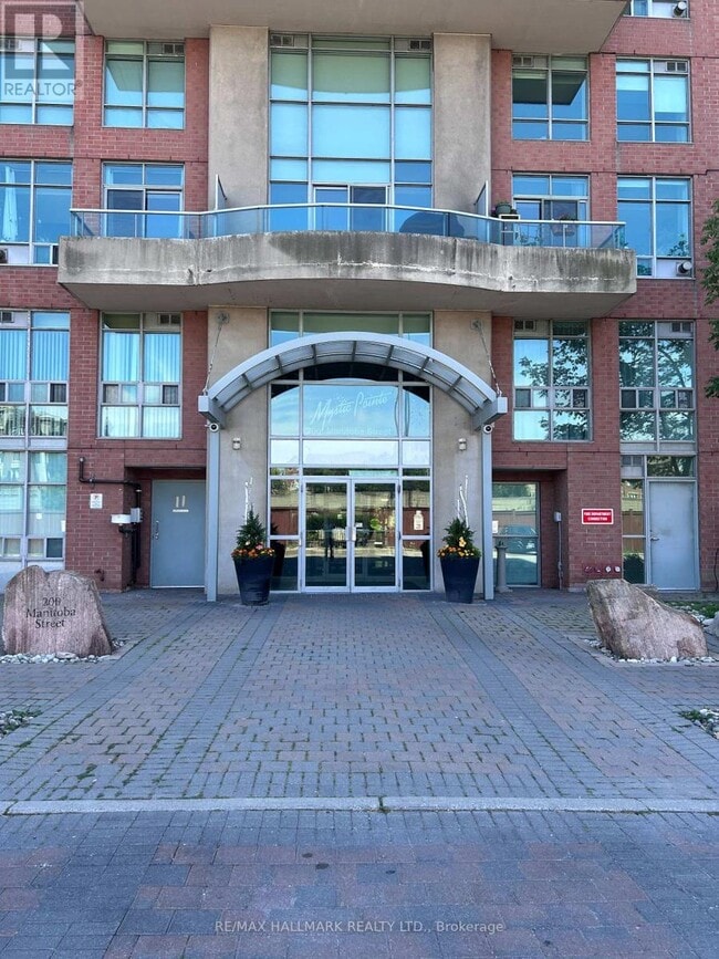 Building Photo - 200 Manitoba St