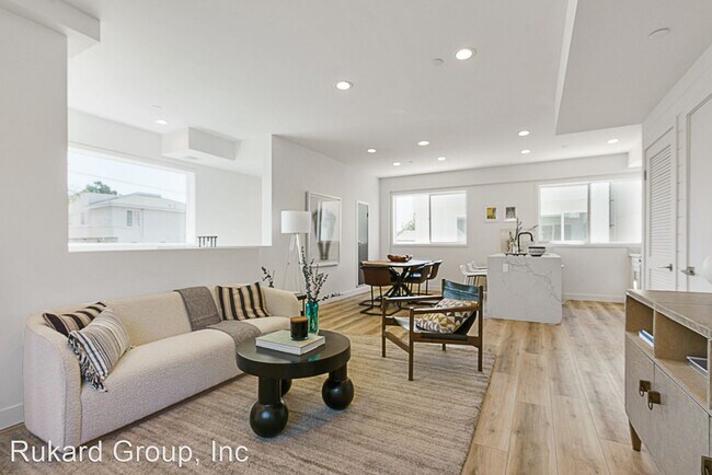 Foto del edificio - 4 br, 3 bath House - 14667 W Sara Ln