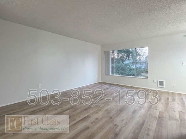 Foto del edificio - 1380 NE 186th Ave