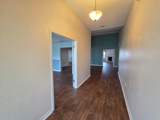 Foto del edificio - 9342 Pouder Ln
