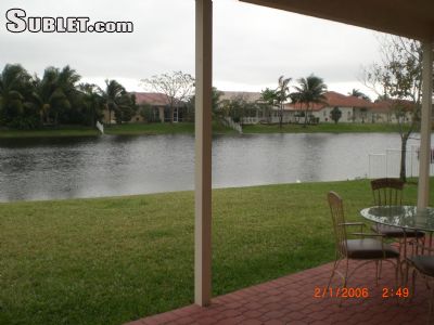 Building Photo - 2171 Flamingo Dr