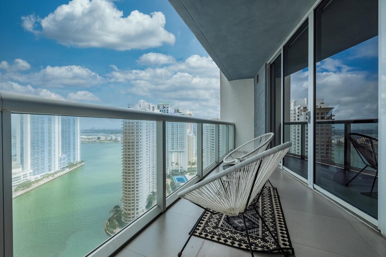 Foto principal - 495 Brickell Ave
