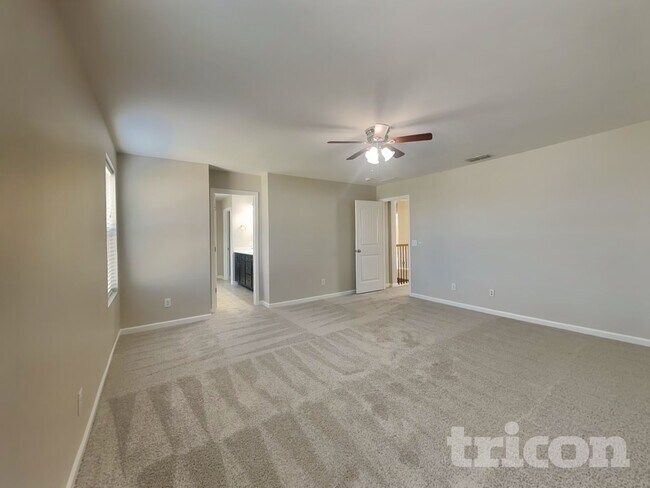 Building Photo - 703 Bench Ln