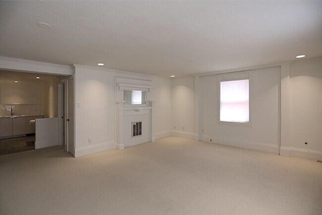 Foto del edificio - OPEN HOUSE: Sunday (6/8) 1:35pm-2:00pm Ele...