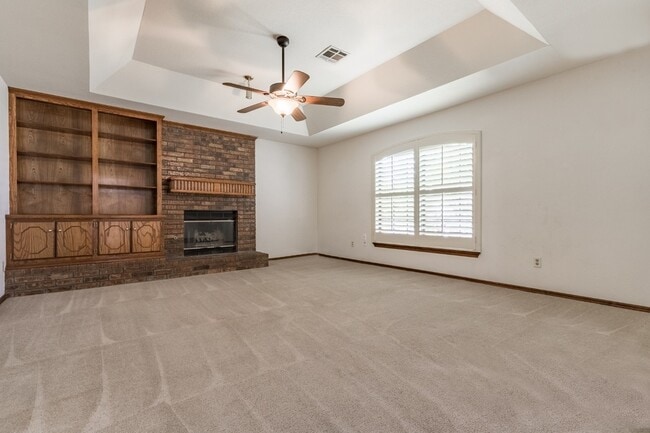 Foto del edificio - 1720 Honeysuckle Ln