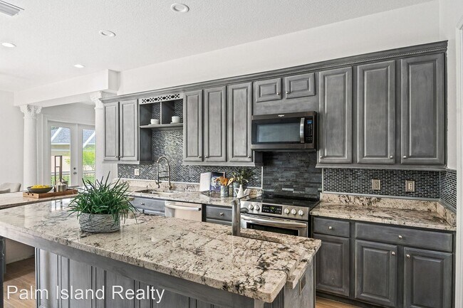 Foto del edificio - 5 br, 4.5 bath House - 10323 Carroll Cove ...