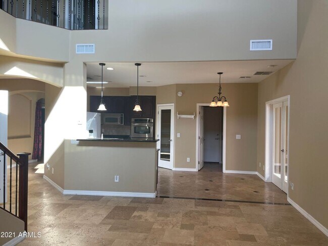 Foto del edificio - 4 bedroom home in Carefree Crossing