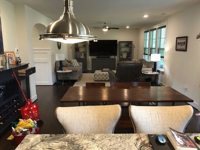 Foto del edificio - 8525 Hartridge Drive