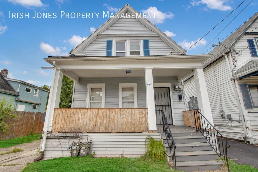 Primary Photo - 160 Courtland Ave