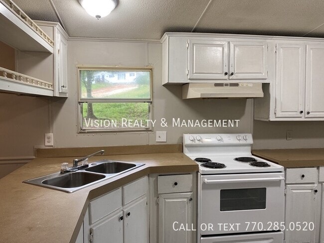 Building Photo - 54 Crest Road