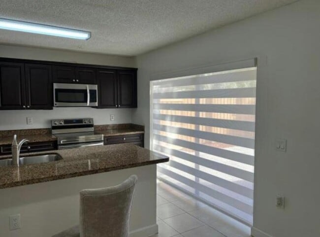 Foto del edificio - 507 Green Springs Pl